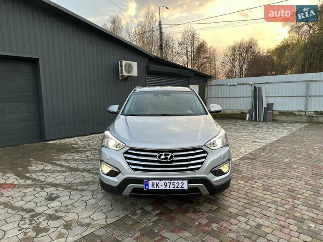 Серый Хендай Санта Фе, объемом двигателя 2.2 л и пробегом 162 тыс. км за 20300 $, фото 2 на Automoto.ua