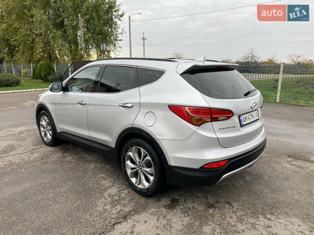 Серый Хендай Санта Фе, объемом двигателя 2 л и пробегом 153 тыс. км за 17500 $, фото 1 на Automoto.ua