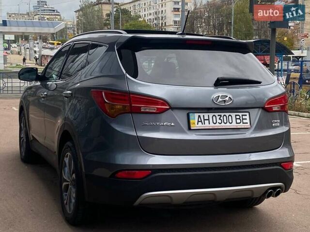 Серый Хендай Санта Фе, объемом двигателя 2.2 л и пробегом 141 тыс. км за 19900 $, фото 3 на Automoto.ua