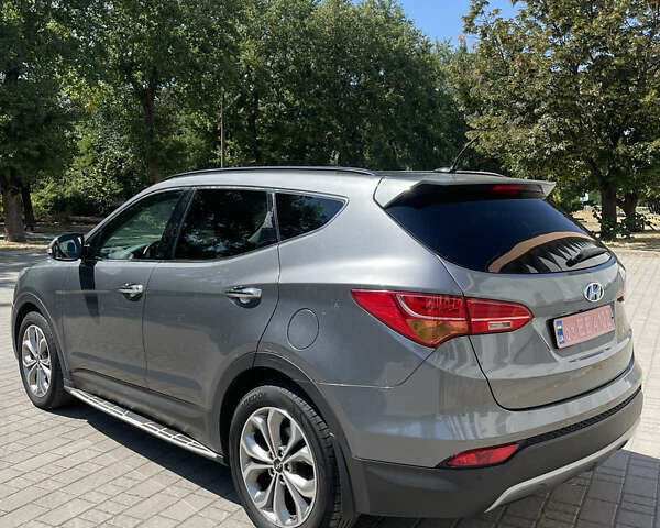 Серый Хендай Санта Фе, объемом двигателя 2.2 л и пробегом 150 тыс. км за 19200 $, фото 10 на Automoto.ua
