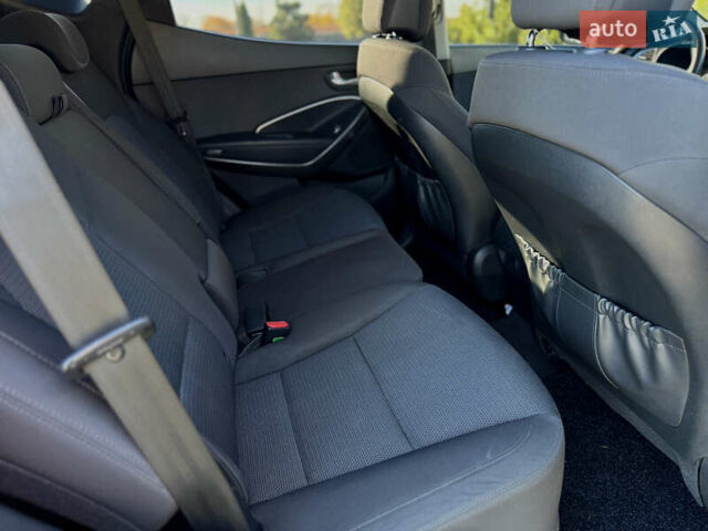Сірий Хендай Санта Фе, об'ємом двигуна 2.2 л та пробігом 150 тис. км за 17800 $, фото 66 на Automoto.ua