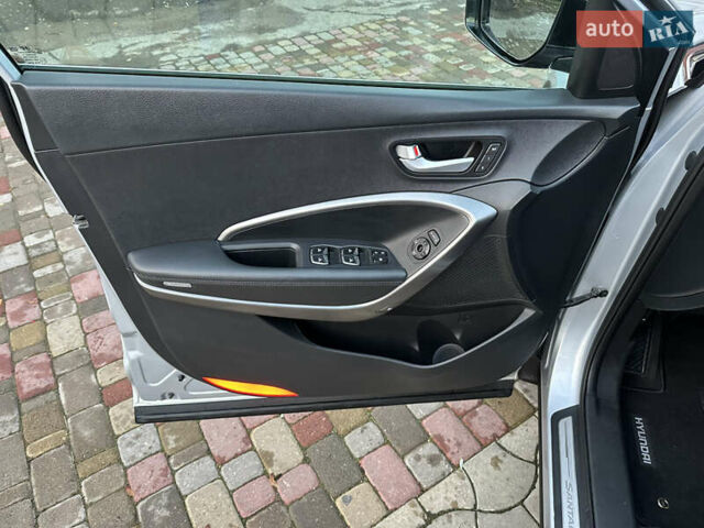 Серый Хендай Санта Фе, объемом двигателя 2.2 л и пробегом 162 тыс. км за 20300 $, фото 22 на Automoto.ua