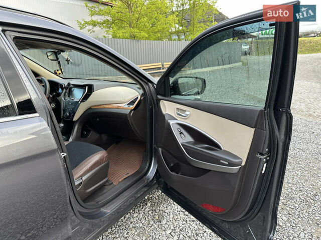 Сірий Хендай Санта Фе, об'ємом двигуна 2.36 л та пробігом 132 тис. км за 15200 $, фото 7 на Automoto.ua