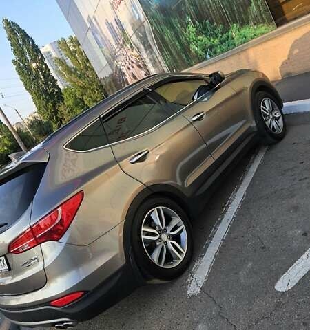 Сірий Хендай Санта Фе, об'ємом двигуна 2 л та пробігом 180 тис. км за 16500 $, фото 3 на Automoto.ua