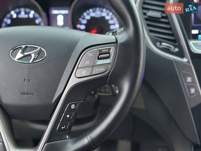 Сірий Хендай Санта Фе, об'ємом двигуна 2.4 л та пробігом 147 тис. км за 17400 $, фото 31 на Automoto.ua