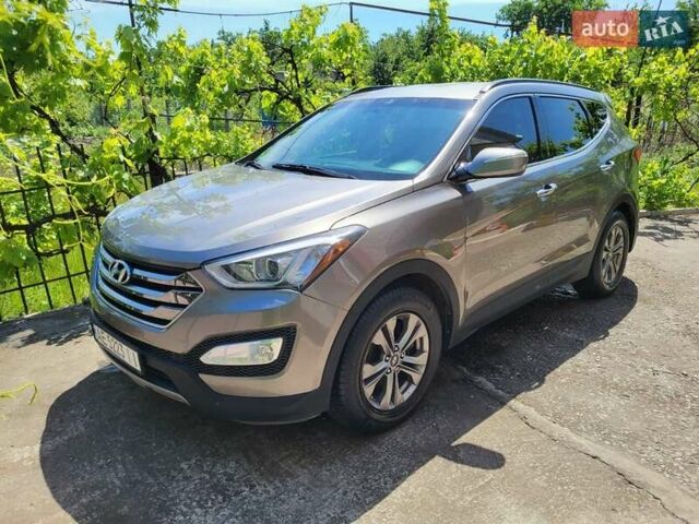 Хендай Санта Фе 2015 в Кривом Роге на Automoto.ua Серый Хендай Санта Фе, объемом двигателя 2.4 л и пробегом 192 тыс. км за 15650 $, фото 12 на Automoto.ua