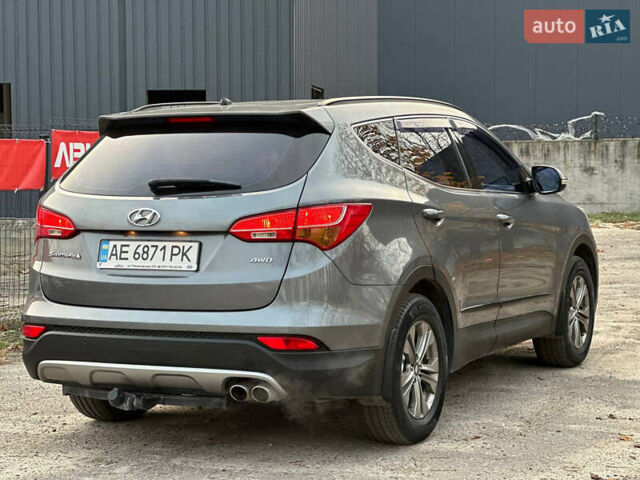 Сірий Хендай Санта Фе, об'ємом двигуна 2.4 л та пробігом 147 тис. км за 17400 $, фото 5 на Automoto.ua