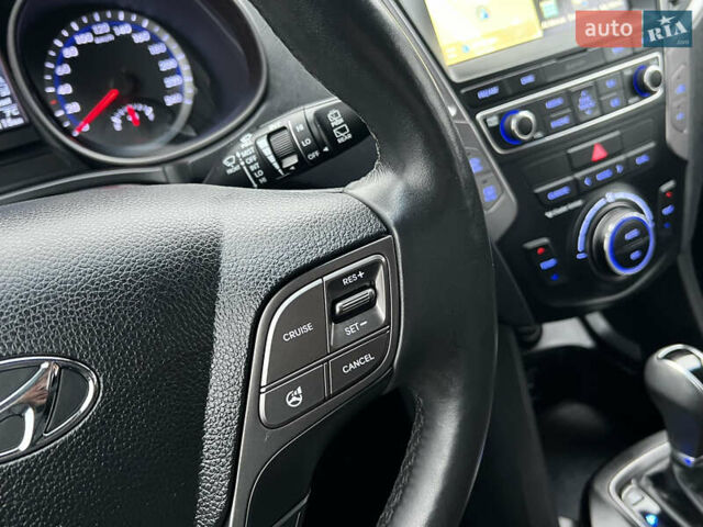 Серый Хендай Санта Фе, объемом двигателя 2 л и пробегом 194 тыс. км за 17900 $, фото 35 на Automoto.ua