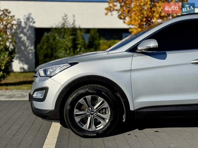 Сірий Хендай Санта Фе, об'ємом двигуна 2.2 л та пробігом 150 тис. км за 17800 $, фото 26 на Automoto.ua