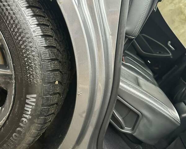 Серый Хендай Санта Фе, объемом двигателя 2.2 л и пробегом 179 тыс. км за 21500 $, фото 15 на Automoto.ua