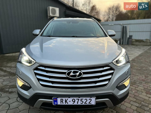 Серый Хендай Санта Фе, объемом двигателя 2.2 л и пробегом 162 тыс. км за 20300 $, фото 10 на Automoto.ua