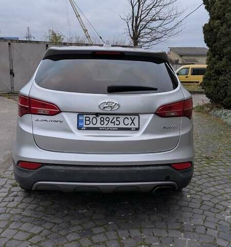 Серый Хендай Санта Фе, объемом двигателя 2.36 л и пробегом 155 тыс. км за 13300 $, фото 4 на Automoto.ua