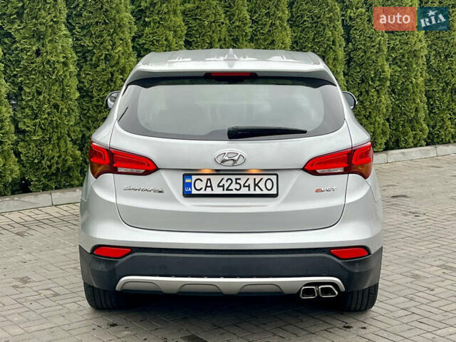 Серый Хендай Санта Фе, объемом двигателя 2 л и пробегом 194 тыс. км за 17900 $, фото 17 на Automoto.ua
