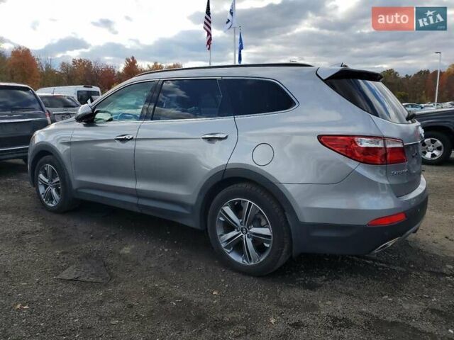 Серый Хендай Санта Фе, объемом двигателя 3.3 л и пробегом 168 тыс. км за 2200 $, фото 1 на Automoto.ua