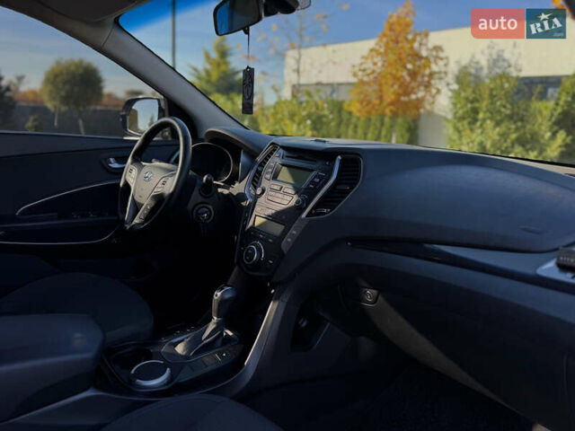 Сірий Хендай Санта Фе, об'ємом двигуна 2.2 л та пробігом 150 тис. км за 17800 $, фото 65 на Automoto.ua