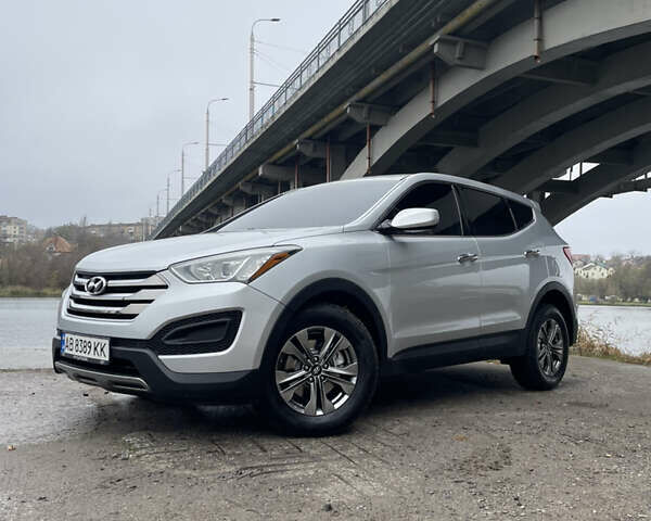Серый Хендай Санта Фе, объемом двигателя 2.36 л и пробегом 183 тыс. км за 13800 $, фото 13 на Automoto.ua