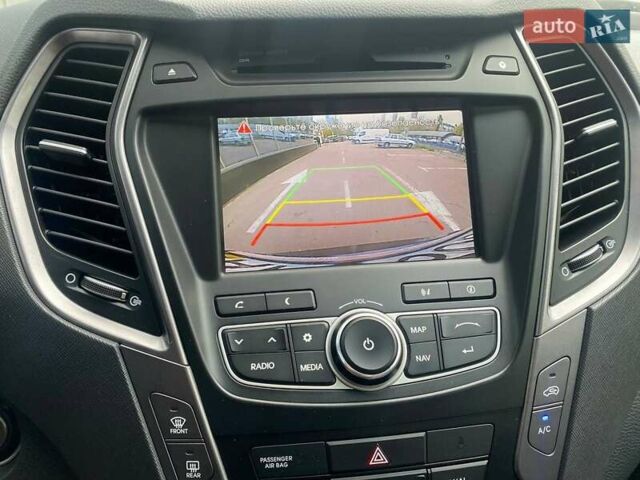 Серый Хендай Санта Фе, объемом двигателя 2.2 л и пробегом 141 тыс. км за 19900 $, фото 22 на Automoto.ua