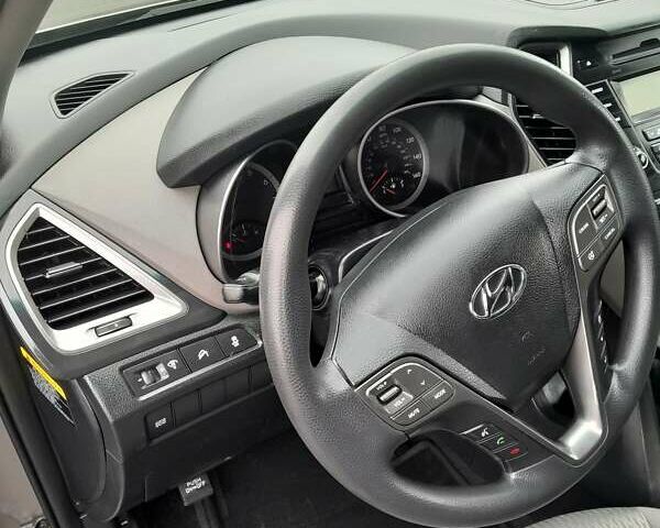 Серый Хендай Санта Фе, объемом двигателя 2.36 л и пробегом 285 тыс. км за 12700 $, фото 16 на Automoto.ua