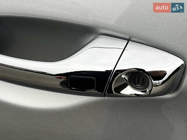 Серый Хендай Санта Фе, объемом двигателя 2 л и пробегом 194 тыс. км за 17900 $, фото 14 на Automoto.ua