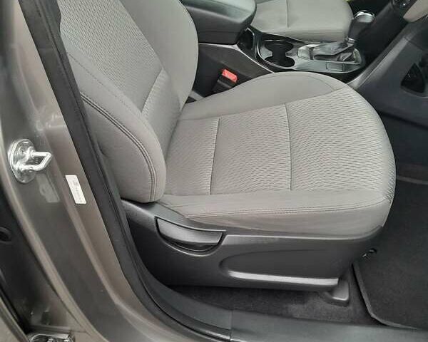 Серый Хендай Санта Фе, объемом двигателя 2.36 л и пробегом 285 тыс. км за 12700 $, фото 15 на Automoto.ua