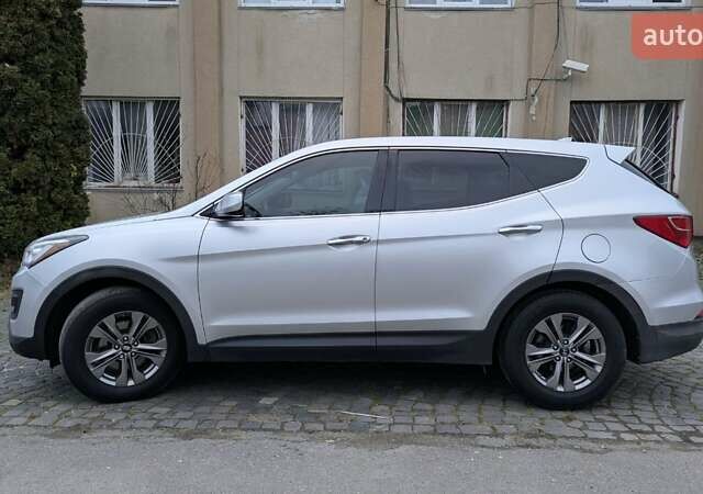 Серый Хендай Санта Фе, объемом двигателя 2.36 л и пробегом 155 тыс. км за 13300 $, фото 8 на Automoto.ua
