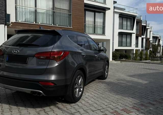 Сірий Хендай Санта Фе, об'ємом двигуна 2 л та пробігом 203 тис. км за 17500 $, фото 13 на Automoto.ua