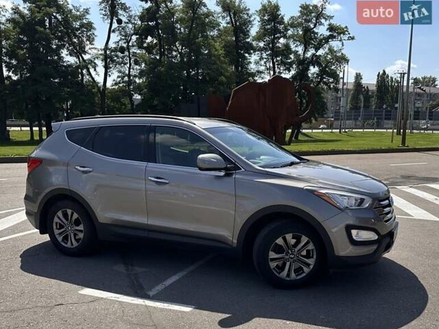 Сірий Хендай Санта Фе, об'ємом двигуна 2.4 л та пробігом 117 тис. км за 17950 $, фото 1 на Automoto.ua