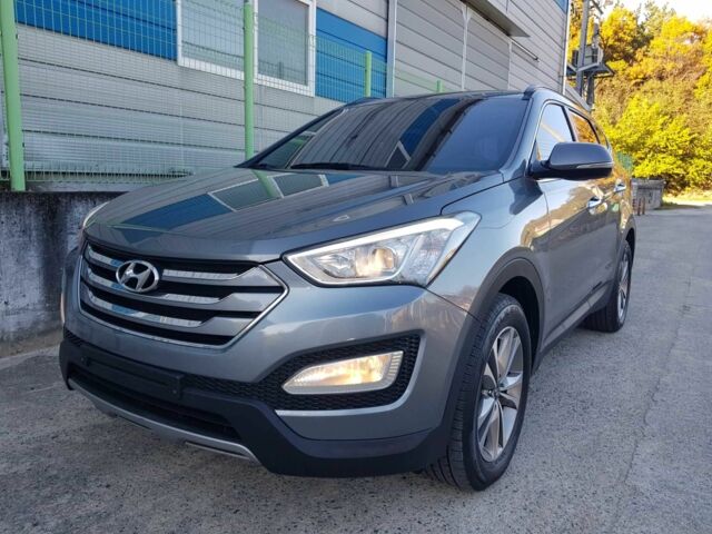 Серый Хендай Санта Фе, объемом двигателя 0 л и пробегом 155 тыс. км за 15500 $, фото 2 на Automoto.ua