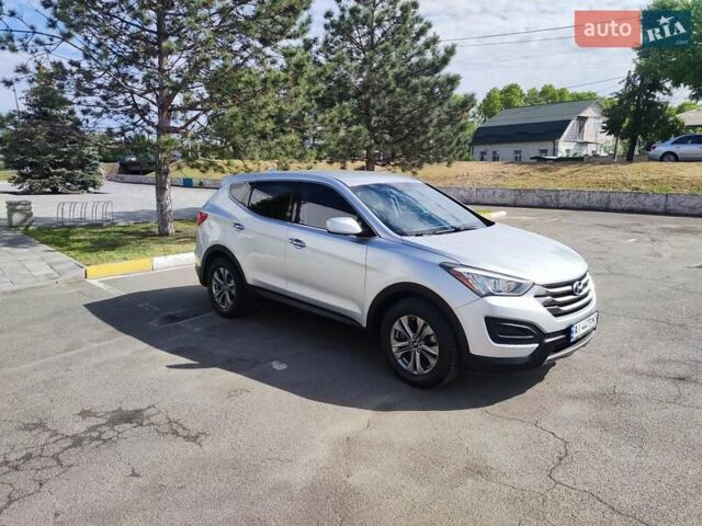 Серый Хендай Санта Фе, объемом двигателя 2.36 л и пробегом 200 тыс. км за 13600 $, фото 2 на Automoto.ua