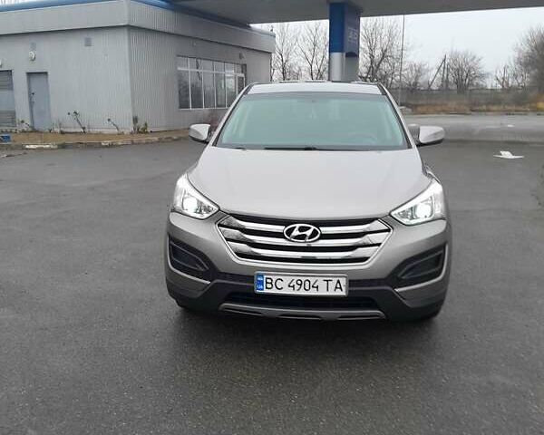 Серый Хендай Санта Фе, объемом двигателя 2.36 л и пробегом 285 тыс. км за 12700 $, фото 4 на Automoto.ua