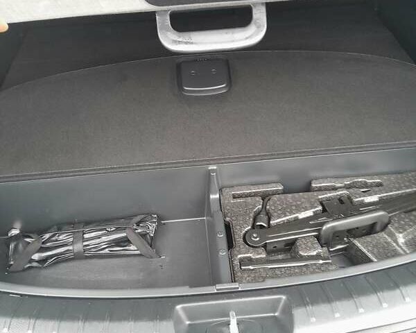 Серый Хендай Санта Фе, объемом двигателя 2.36 л и пробегом 285 тыс. км за 12700 $, фото 19 на Automoto.ua