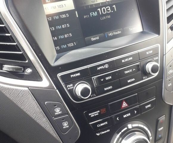 Серый Хендай Санта Фе, объемом двигателя 2.4 л и пробегом 160 тыс. км за 13000 $, фото 10 на Automoto.ua