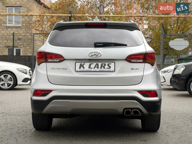 Сірий Хендай Санта Фе, об'ємом двигуна 2.2 л та пробігом 135 тис. км за 18300 $, фото 7 на Automoto.ua