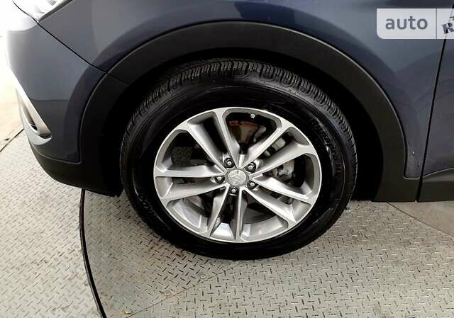 Серый Хендай Санта Фе, объемом двигателя 2 л и пробегом 162 тыс. км за 22700 $, фото 11 на Automoto.ua