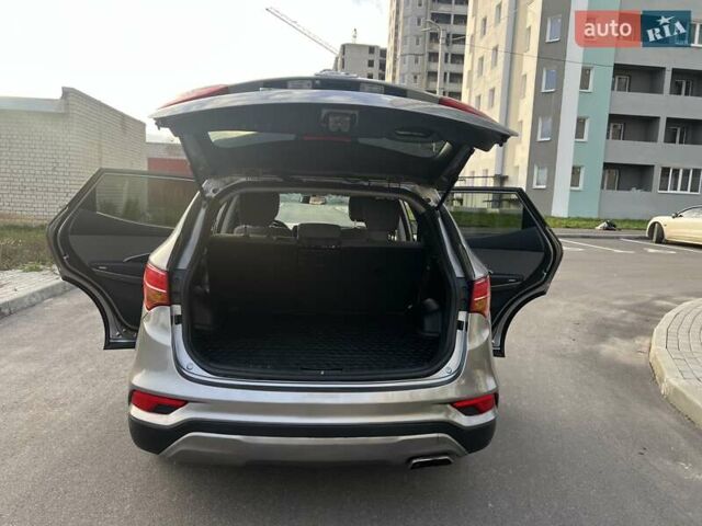 Сірий Хендай Санта Фе, об'ємом двигуна 2.36 л та пробігом 156 тис. км за 16200 $, фото 18 на Automoto.ua