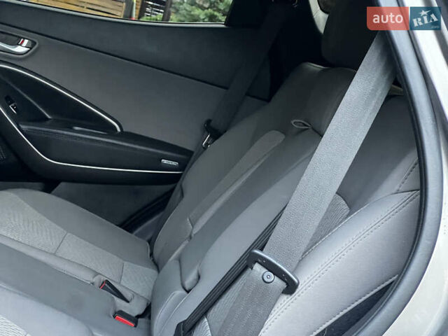 Серый Хендай Санта Фе, объемом двигателя 2.36 л и пробегом 147 тыс. км за 14700 $, фото 105 на Automoto.ua