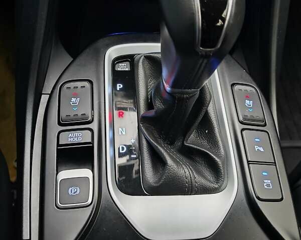 Сірий Хендай Санта Фе, об'ємом двигуна 2.2 л та пробігом 195 тис. км за 19500 $, фото 73 на Automoto.ua