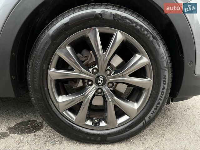 Серый Хендай Санта Фе, объемом двигателя 2.2 л и пробегом 131 тыс. км за 24000 $, фото 80 на Automoto.ua