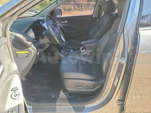 Серый Хендай Санта Фе, объемом двигателя 2 л и пробегом 54 тыс. км за 11700 $, фото 11 на Automoto.ua