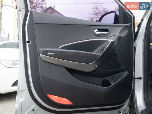 Сірий Хендай Санта Фе, об'ємом двигуна 2.2 л та пробігом 135 тис. км за 18300 $, фото 14 на Automoto.ua