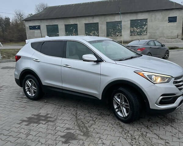 Серый Хендай Санта Фе, объемом двигателя 2.36 л и пробегом 116 тыс. км за 14600 $, фото 3 на Automoto.ua