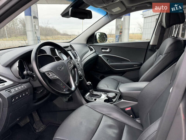 Серый Хендай Санта Фе, объемом двигателя 2.2 л и пробегом 131 тыс. км за 24000 $, фото 36 на Automoto.ua