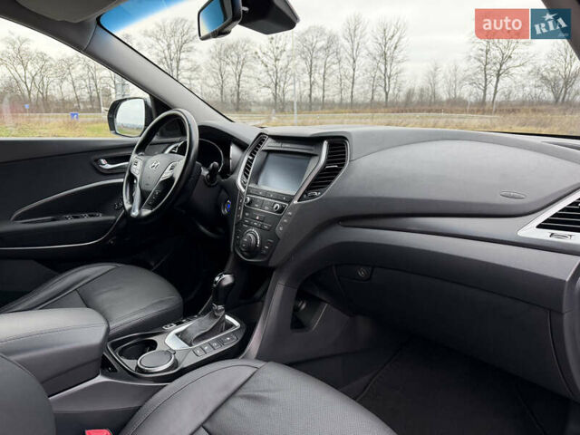 Серый Хендай Санта Фе, объемом двигателя 2.2 л и пробегом 131 тыс. км за 24000 $, фото 44 на Automoto.ua