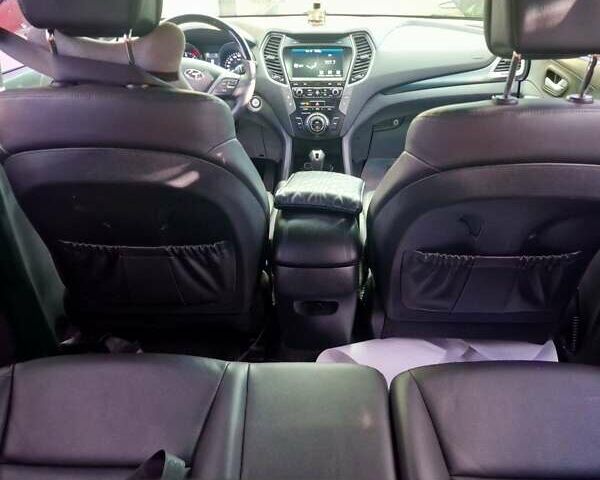 Серый Хендай Санта Фе, объемом двигателя 2 л и пробегом 182 тыс. км за 19900 $, фото 14 на Automoto.ua