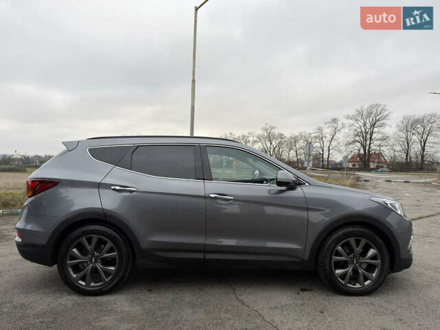 Серый Хендай Санта Фе, объемом двигателя 2.2 л и пробегом 131 тыс. км за 24000 $, фото 16 на Automoto.ua