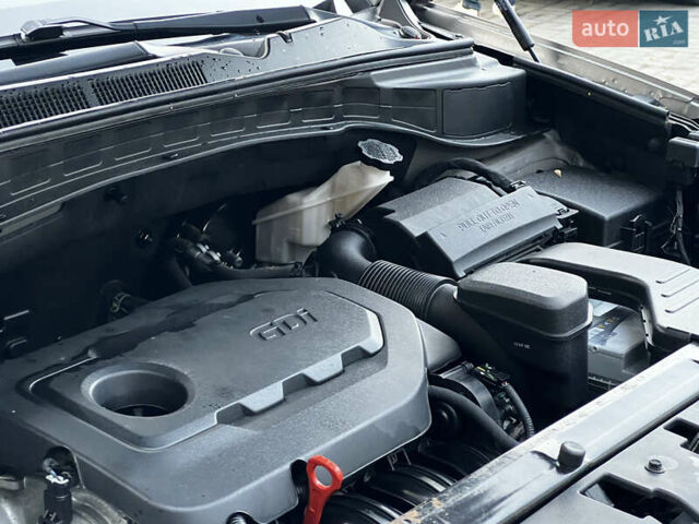 Серый Хендай Санта Фе, объемом двигателя 2.36 л и пробегом 147 тыс. км за 14700 $, фото 126 на Automoto.ua