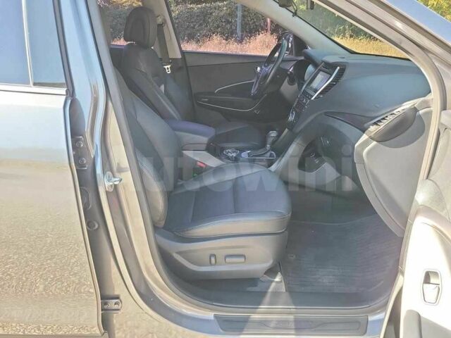 Серый Хендай Санта Фе, объемом двигателя 2 л и пробегом 54 тыс. км за 11700 $, фото 12 на Automoto.ua