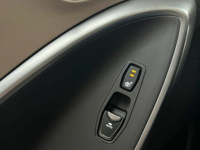 Серый Хендай Санта Фе, объемом двигателя 2 л и пробегом 168 тыс. км за 9300 $, фото 14 на Automoto.ua