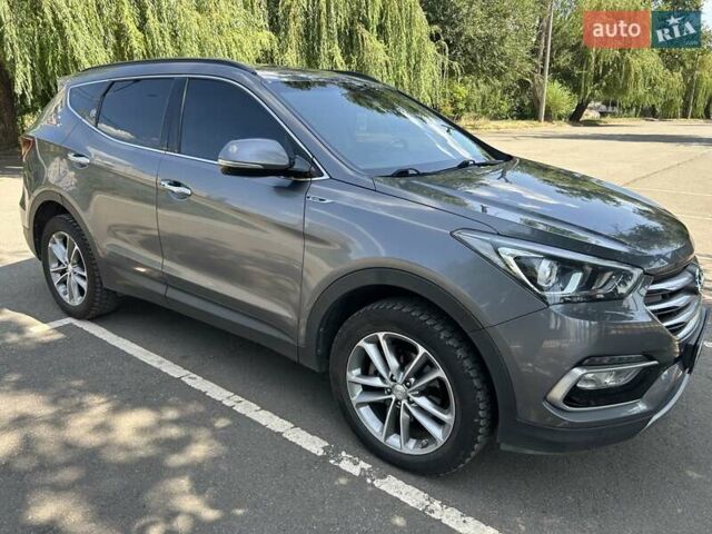 Серый Хендай Санта Фе, объемом двигателя 2.2 л и пробегом 223 тыс. км за 20250 $, фото 17 на Automoto.ua