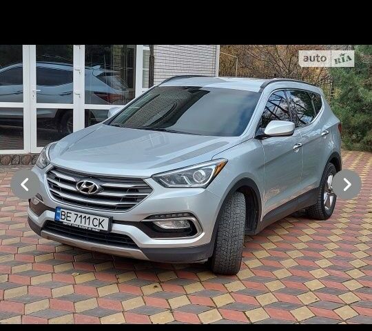 Сірий Хендай Санта Фе, об'ємом двигуна 2.4 л та пробігом 160 тис. км за 15500 $, фото 5 на Automoto.ua